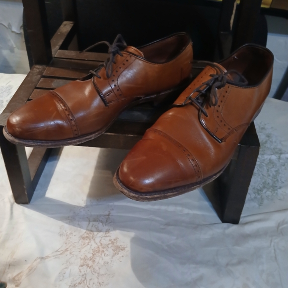 Men\'s classic dress shoes main image 6